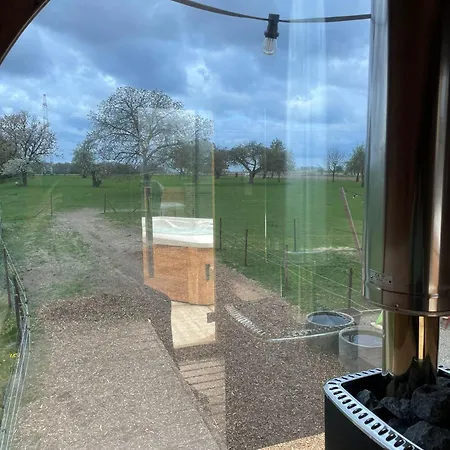 Boven De Paarden @ De Hoeveschuur